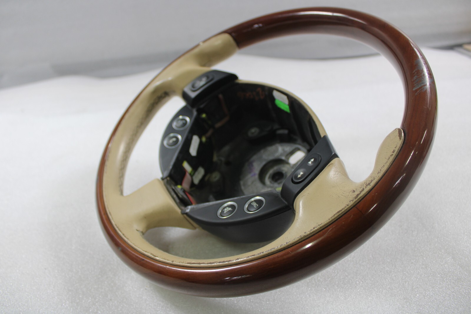 2010 Maserati Quattroporte, Wheel, Cream w/wood trim, Used, P/N 981423100