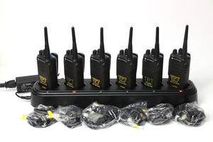 Lot of 6 Motorola CP185 AAH03RDC4A Two-Way Radios + 6 Bank Rapid Charger + Mics