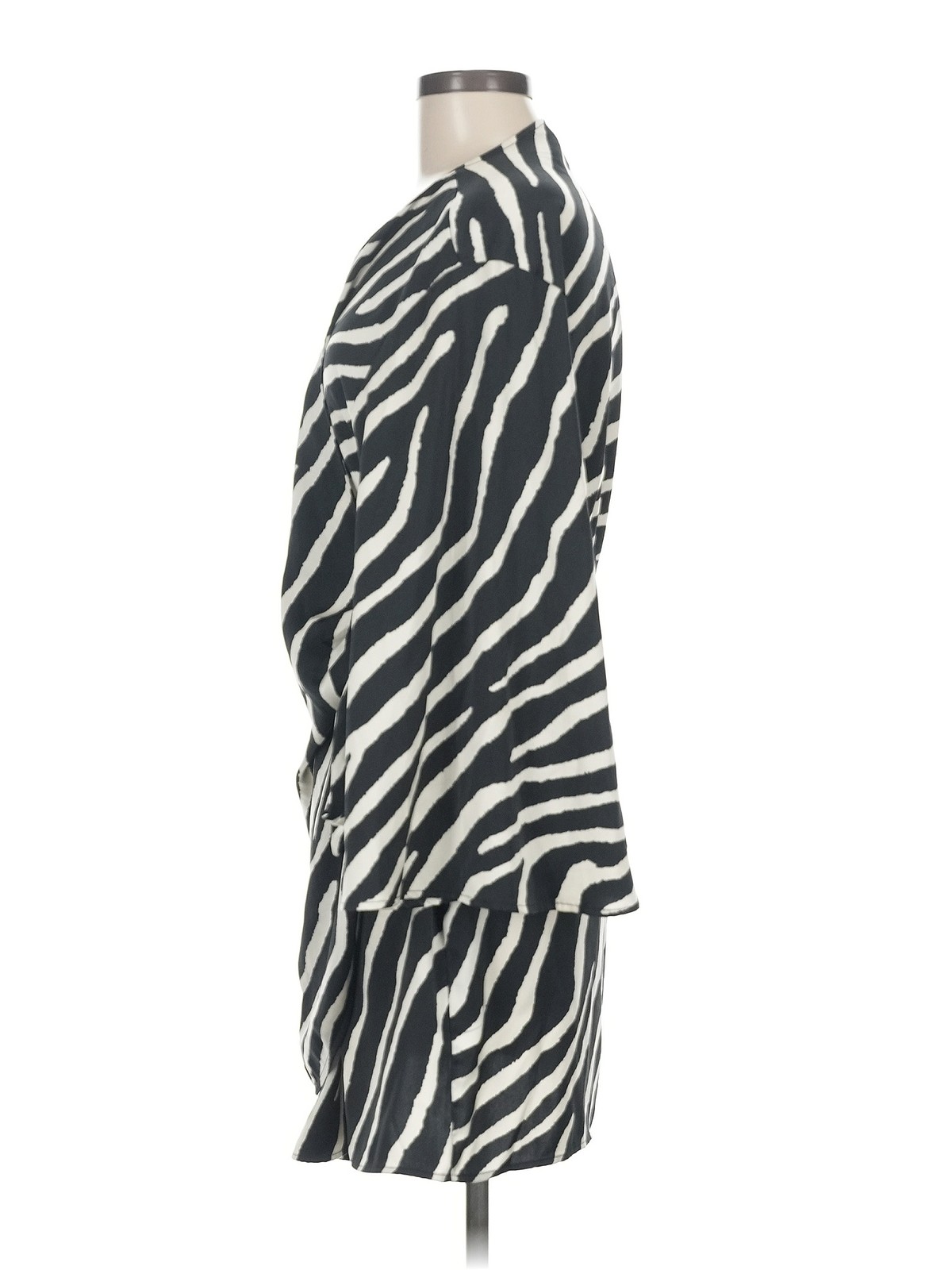 H&M Women Ivory Casual Dress M thumbnail 4