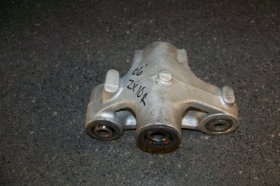 06 Kawasaki Ninja ZX-10R ZX10R Shock Linkage 30J | eBay
