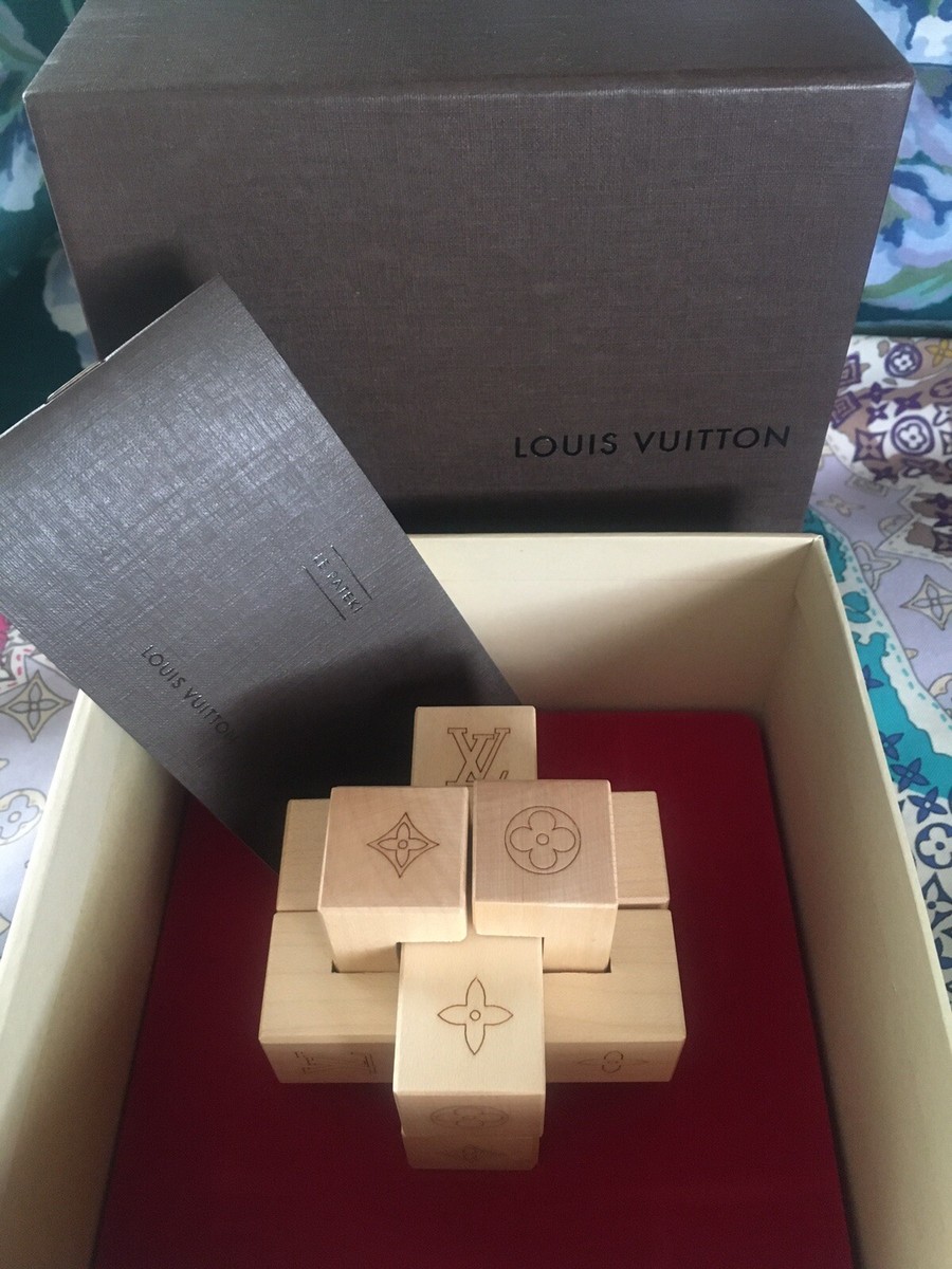 LOUIS VUITTONキューブ Louis Vuitton LV Cup Memorial Visionaire 30 Cube puzzle Syd