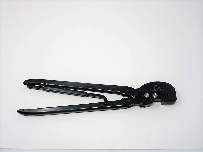 Pince à Sertir (Crimp Tool) TE Connectivity AMP 49900 - Neuf Surplus - Pour Connecteurs - Condition New Surplus