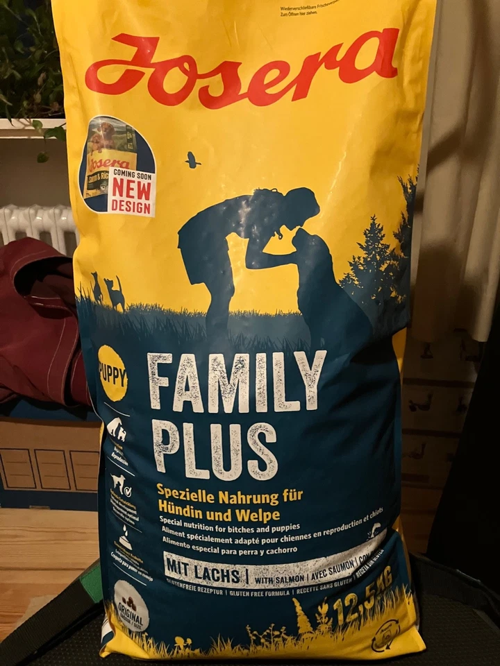 Josera Family plus mit Lachs, Hundenahr. für Hündin & Welpe, glutenfrei, 12,5 Kg