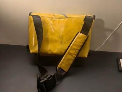 FREITAG F17 JOE Crossbody Messenger Laptop Bag green & yellow