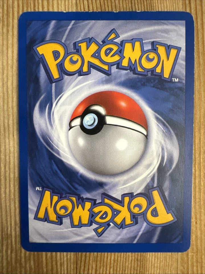 Rainbow Energy 17/82 - Team Rocket 1st edition (2000) Vintage WOTC Holo Rare DMG - Image 2 of 3