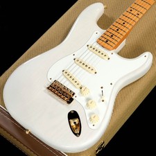 Fender / Limited Edition American Vintage Ii 1957 Stratocaster White Blonde