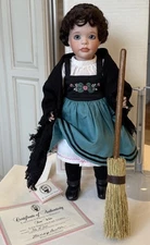 Lawton Folk Tales & Fairy Stories Snow White Doll 316/500 Broom Stand COA Box