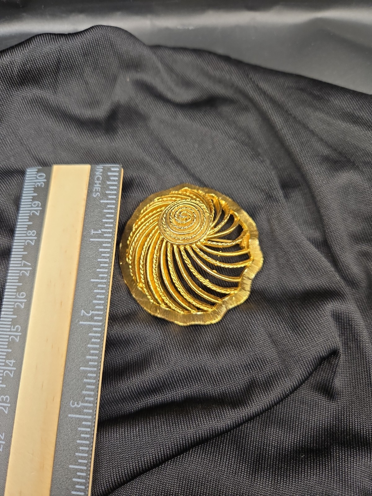 ART Gold Tone Spiral Seashell Brooch Textured Rope Openwork Nautilus ...