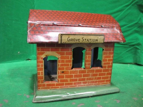 J. Chein 1930s O Gauge Tin Grove Station