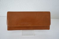Hobo International Sadie Trifold Leather Wallet Caramel Hobo International Sadie Trifold Leather Wallet Caramel