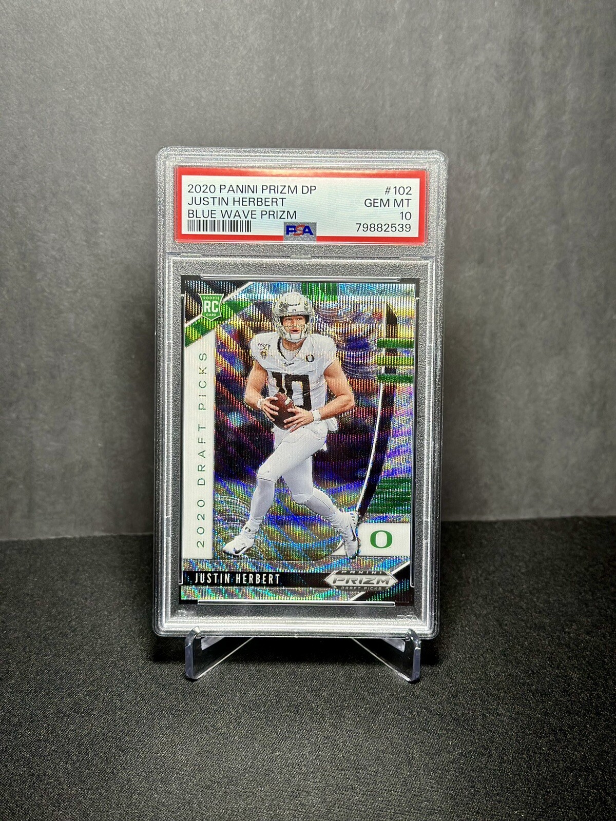 Justin Herbert Rookie 2020 Panini Prizm DP Blue Wave 102 Chargers 258/299 PSA 10