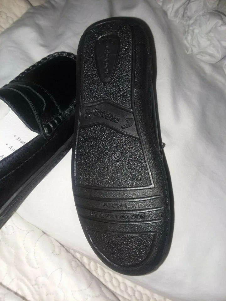 NUEVO Primigi efecto cielo flexible anti choque negro cuero mocasín niños talla Eur 29 Foto 4 de 4