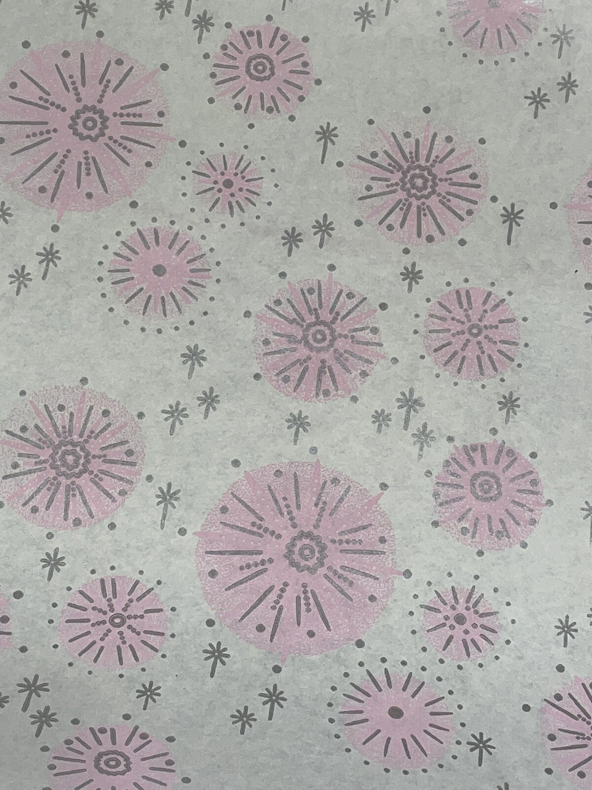 VTG CHRISTMAS WRAPPING PAPER GIFT WRAP  1950s SILVER PINK SNOWFLAKE STARS