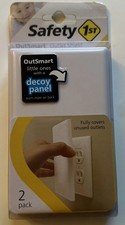 Lot of 2  2 in each pack Safety 1st Outsmart Outlet Shield HS275 Decoy Panel