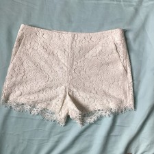 Express Women's Off White Lace Short Shorts Ladies Size 6