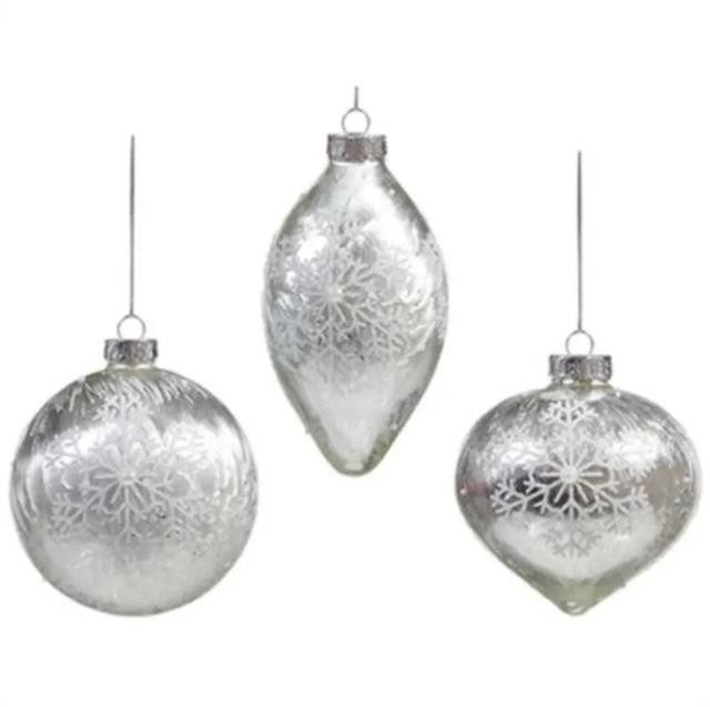 PREMIER 3 ASSORTED ICED WHITE SNOWFLAKE BAUBLES - 1 SENT