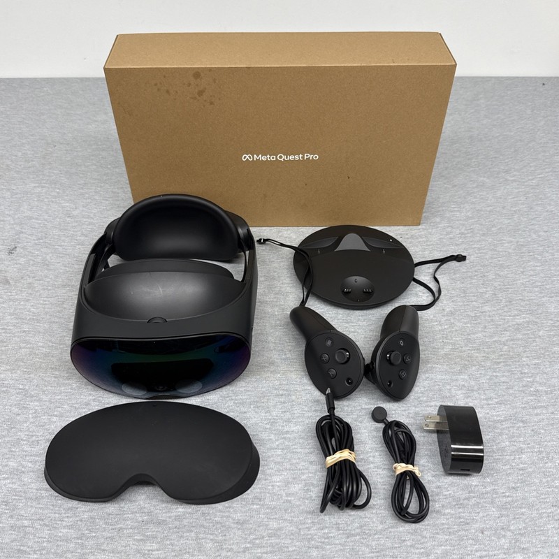 Meta Quest Pro 256GB VR Headset W/ Controllers