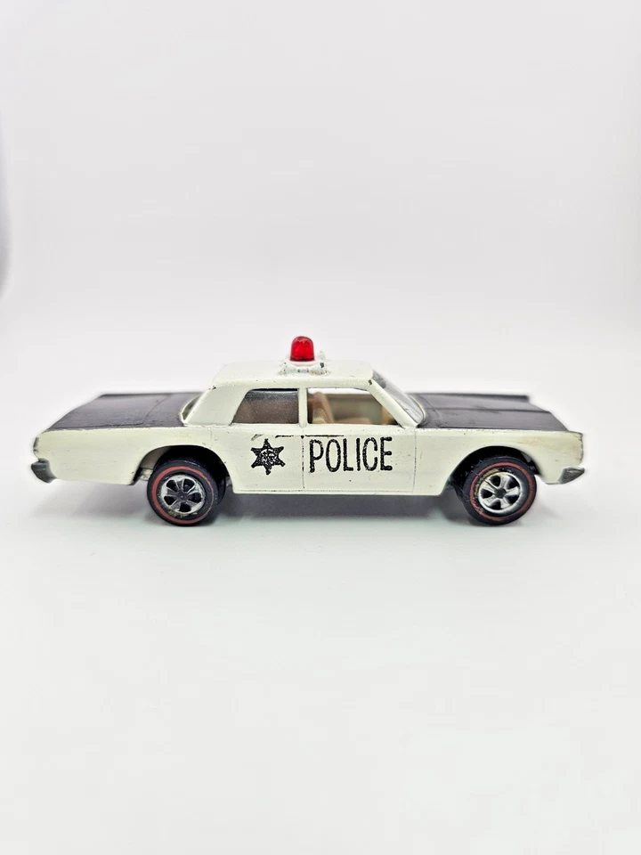 Hot Wheels Redline Police Cruiser 1968 White Interior Very Good Condition!!! - Image 4 of 4