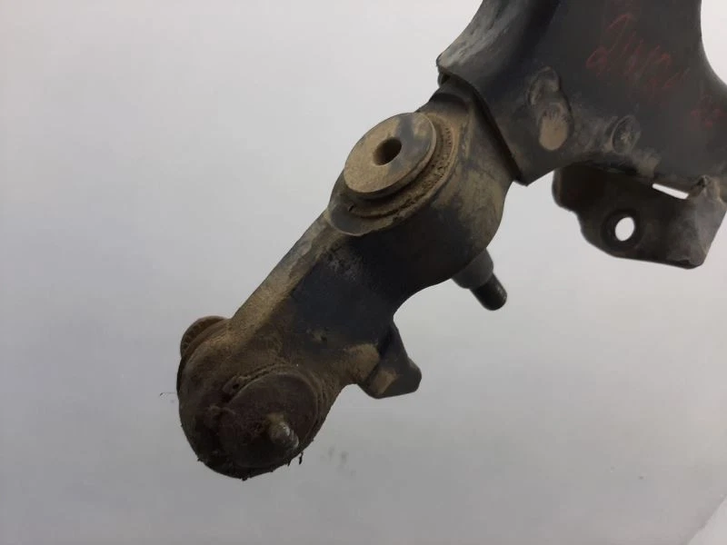 Нижний рычаг управления передний монтажный кронштейн для пассажира 02–09 GMC ENVOY 25918965 - Изображение 4 из 4