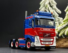 Volvo FH5 sleeper cab 6x2 twin steer "M. van de Vooren" WSI truck models 1:50
