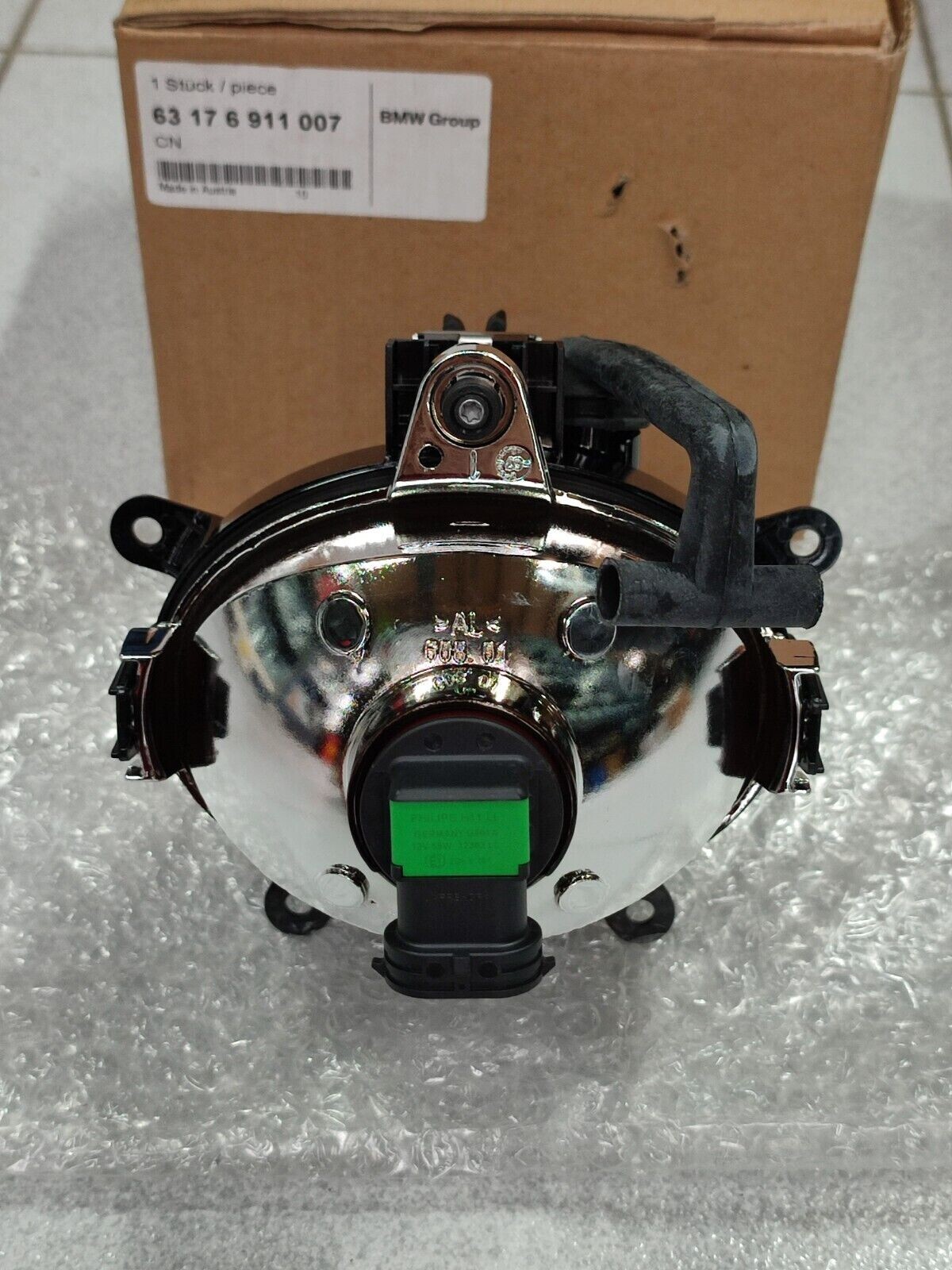 BMW E46 fog light SEDAN !!NEW!! !!GENUINE!! 63176911007 eBay