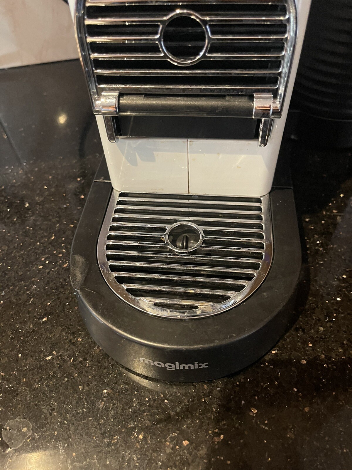 Nespresso by Magimix Citiz & Milk Coffee Machine White. Sold With Cups