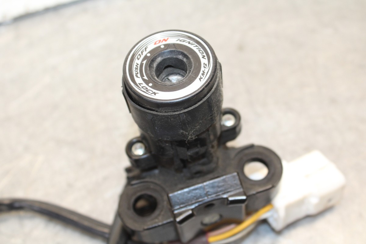 ケイ　6点セット 13-18 KAWASAKI NINJA ZX6R IGNITION LOCK KEY SET W/ GAS CAP AND