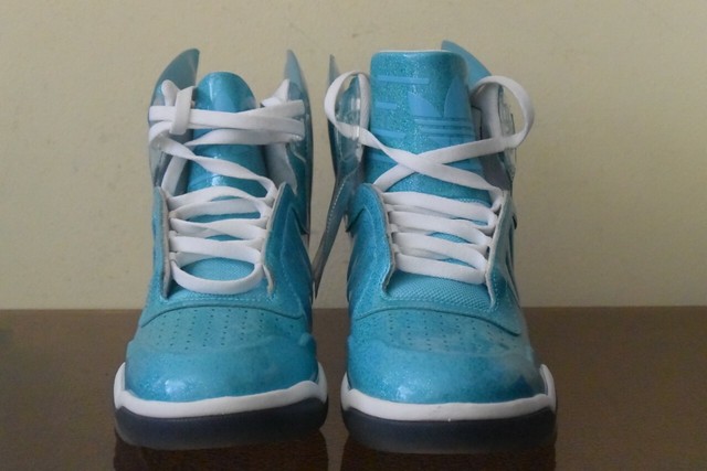 adidas jeremy scott shark