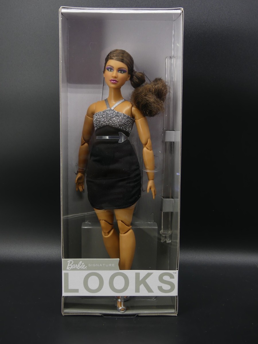 Barbie Signature Looks #12 Fryda Curvy Brünette hbx95 Black