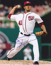 JOE ROSS  WASHINGTON NATIONALS   ACTION SIGNED 8x10