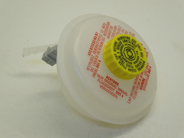 Volkswagen Passat Audi Brake Fluid Reservoir 8e0611301 For Sale Online Ebay