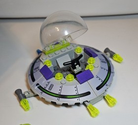 LEGO Space: Earth Defense HQ (7066) 100% Complete.  No Box Or Manuals.  See Pics