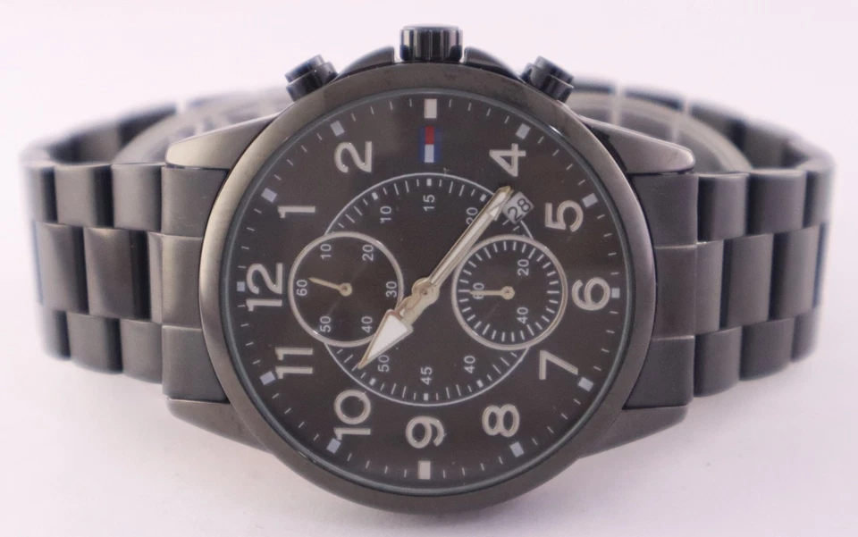 Reloj Pulsera Tommy Hilfiger Hombre Cronógrafo Todo Negro Con "Fecha" Excelente Funcionamiento Foto 4 de 4