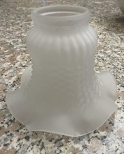 Paralume per lampada in vetro antico (disponibile un altro pezzo)