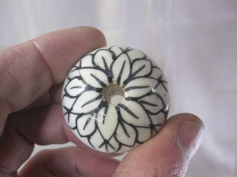 Lot of 4 Vintage Porcelain Floral Ceramic Drawer Pulls Cabinet Knobs 1.5” - Image 2 of 4