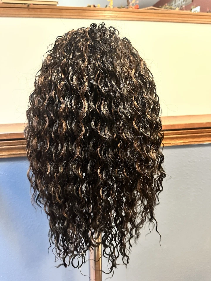 Синтетический кудрявый парик с верхней косой 1B/350 - Изображение 4 из 4