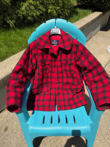 Woolrich Men’s Red/Black Plaid Wool Jacket Quilted Nylon Lined Button 44