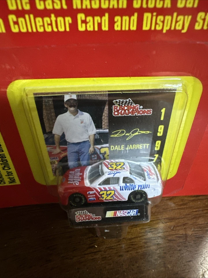 Coche diecast Racing Champions 1997 edición escala 1:144 #32 Dale Jarrett NASCAR Foto 2 de 3