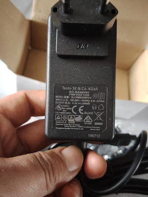 Testo SE& Co.KGaA BLJ15W063200P2-U 2-hole 6.3V 2000mA Netzteil-Ladegerät