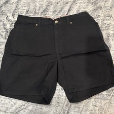 NWT Jones Sport Shorts Womens 12 Black Chino Outdoor Hiking Costal Resort Beachy
