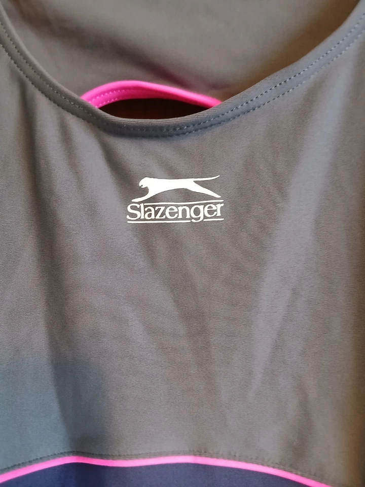 Disfraz de natación Slazenger azul de una pieza para mujer talla 20 nuevo con etiquetas Foto 3 de 4