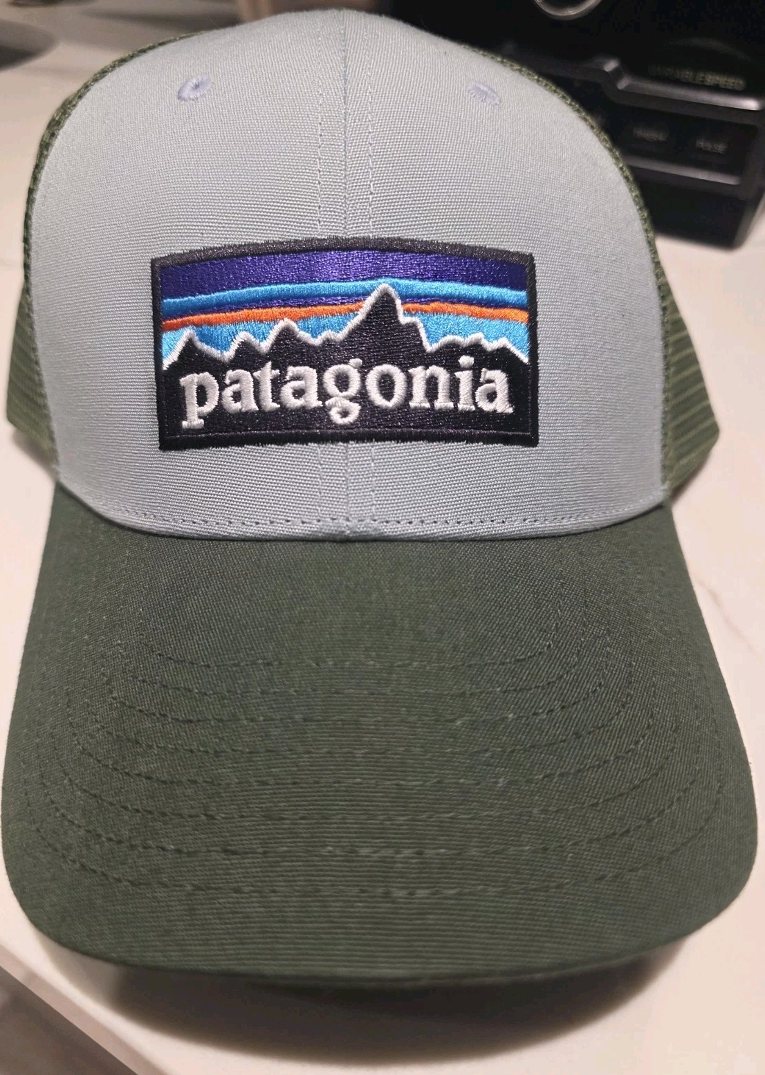 Green Gray Adjustable Snapback Mesh One Size Men