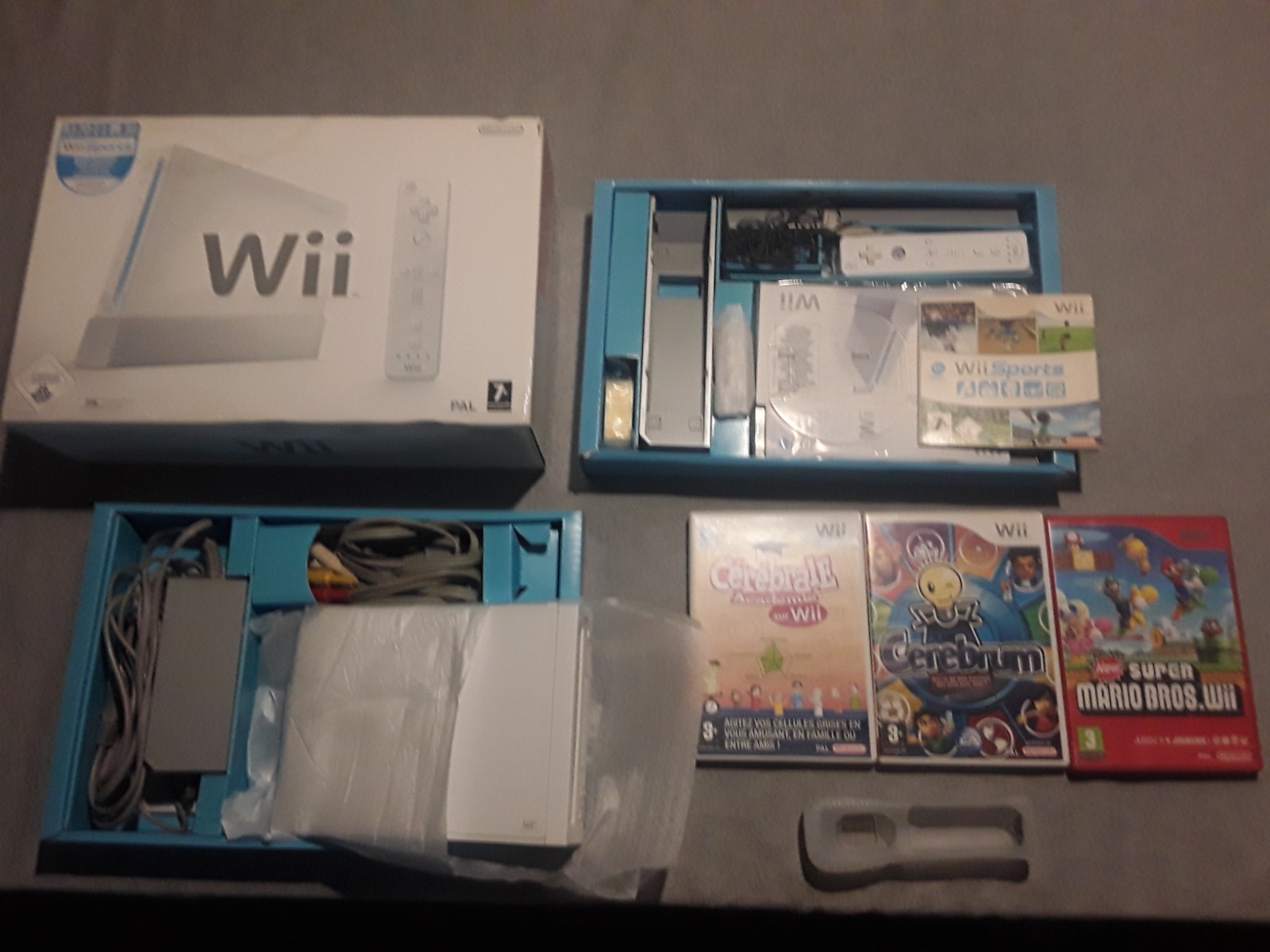 console nintendo wii sports blanche complète en boite + 4 jeux