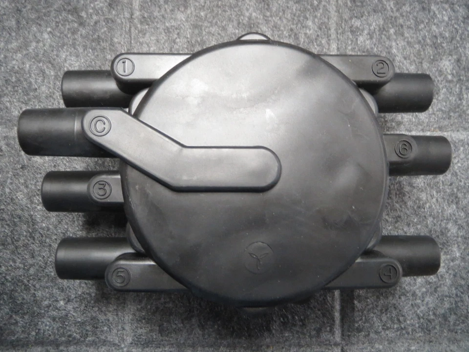 Distributor Cap for 1985-88 Nissan Maxima 1987-89 Pathfinder V6 - Made in Japan - Image 3 of 4