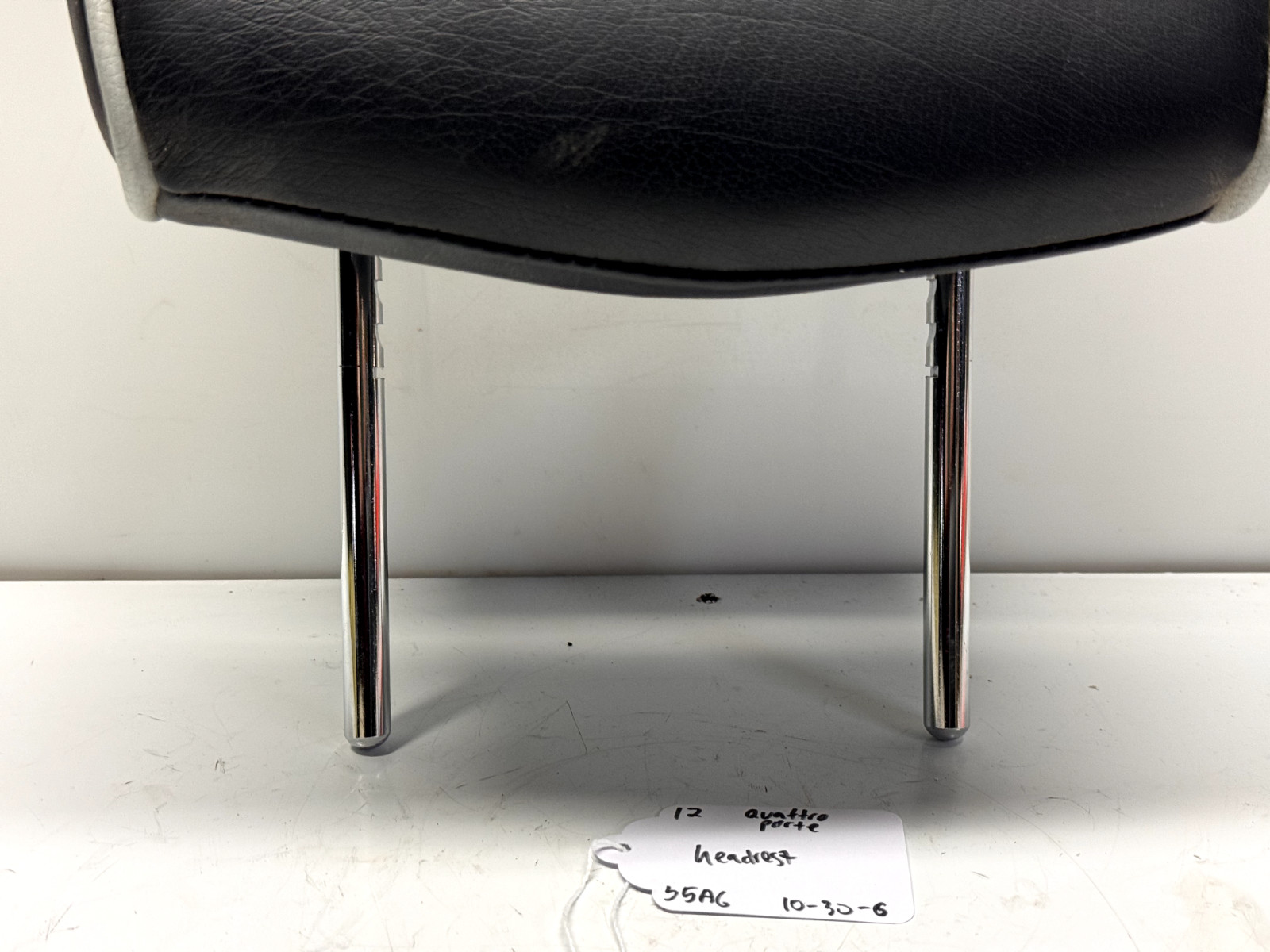 09-13 Maserati Quattroporte Rear Left Or Right Seat Headrest Head Rest Oem BLACK