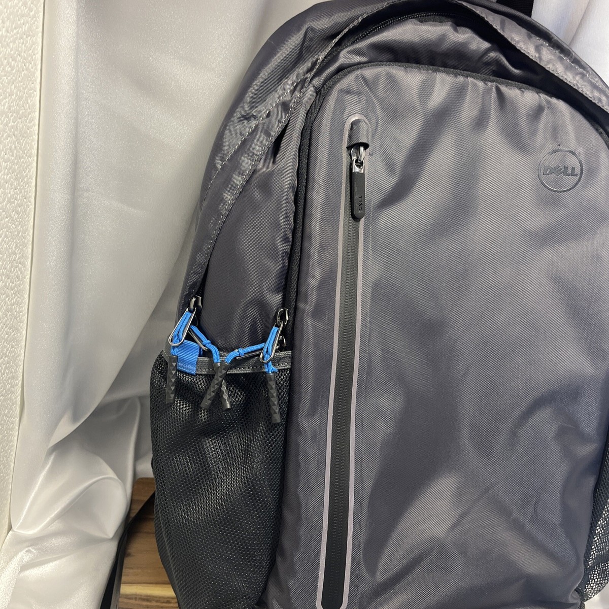 Dell 15.6" Urban Laptop Notebook Backpack 97X44 W / OEM Charging Adapter - MINT | eBay Dell 15.6" Urban Laptop Notebook Backpack 97X44 W / OEM Charging Adapter - MINT | eBay