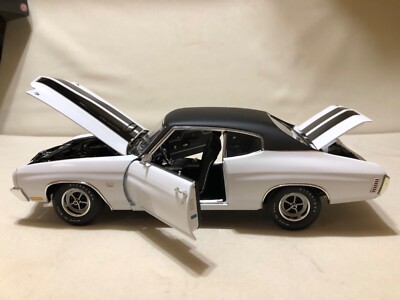 Acme 1 18 1970 Chevrolet 454 Ls6 Chevelle With Vinyl Top Acme 1 18 1970 Chevrolet 454 Ls6 Chevelle With Vinyl Top