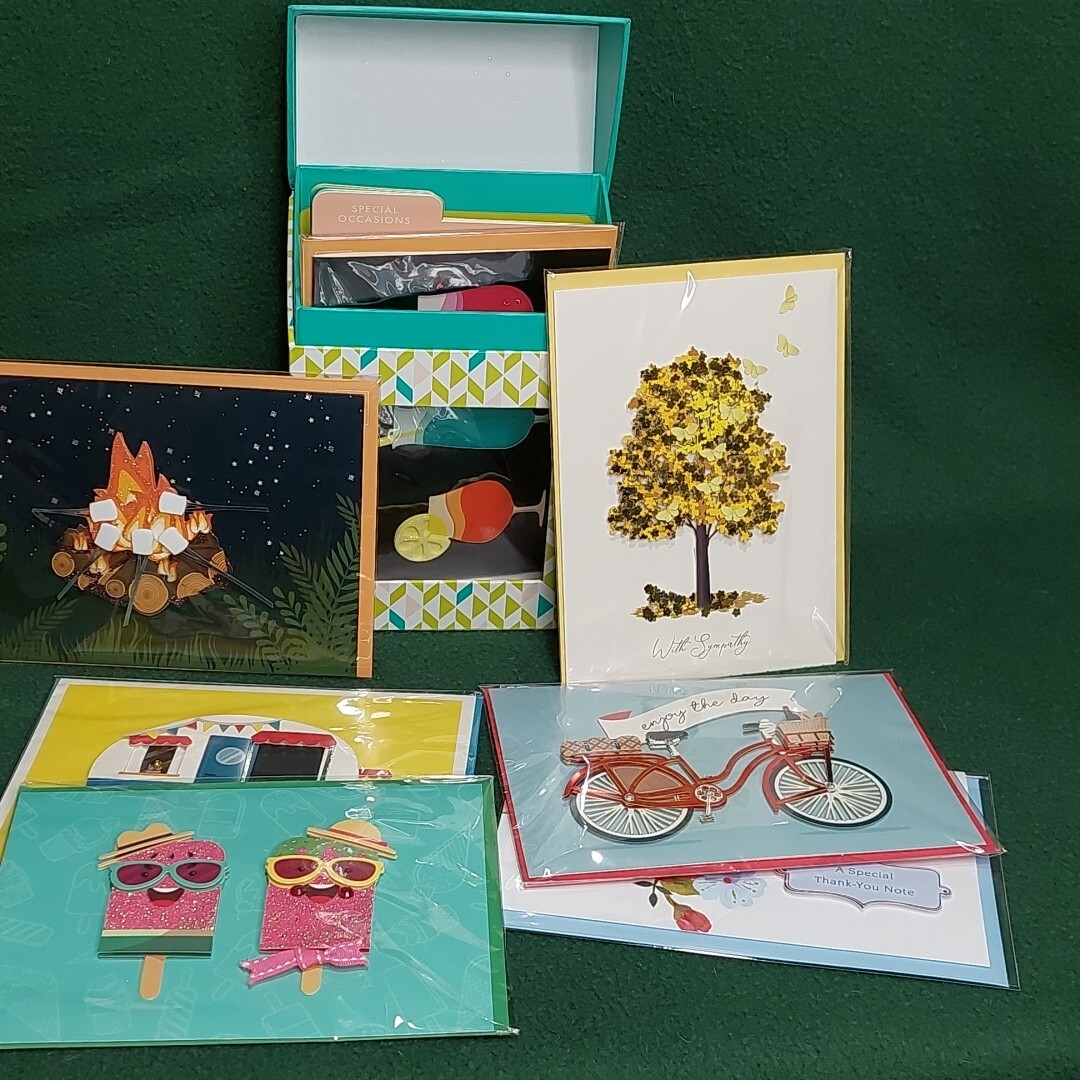 Burgoyne 3D greeting cards 7 greeting cards in storage box with
