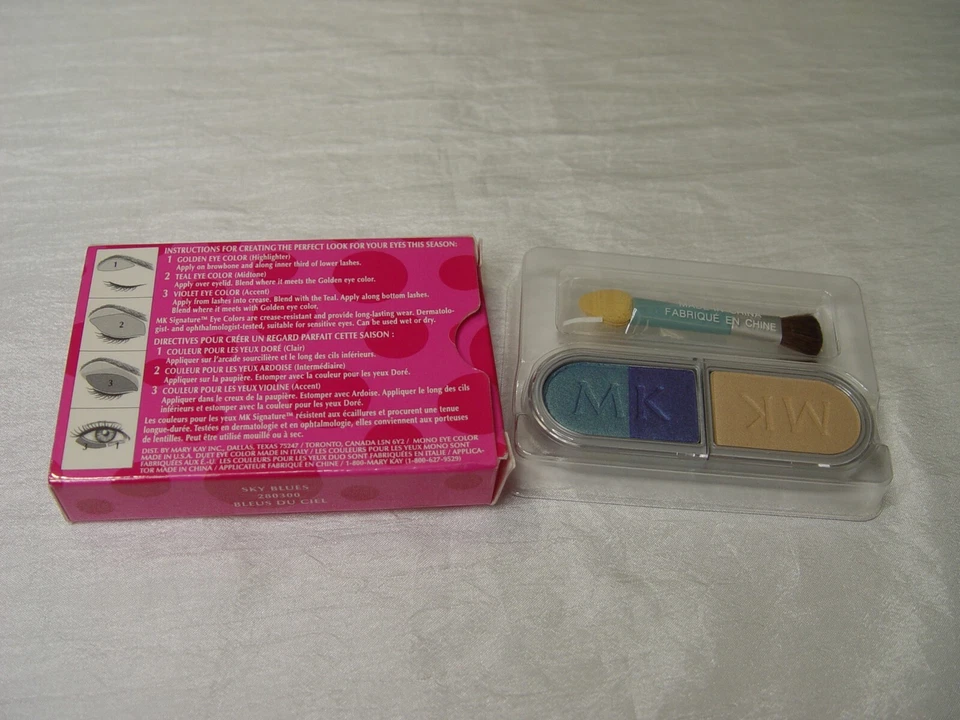 Mary Kay "Signature Eye Color Collection Sky Blues ~ Discontinued - Image 2 of 4