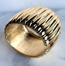 GOLD PLATED COUTURE WIDE VINTAGE 80s STYLE CHUNKY CUFF BRACELET BANGLE HINGE